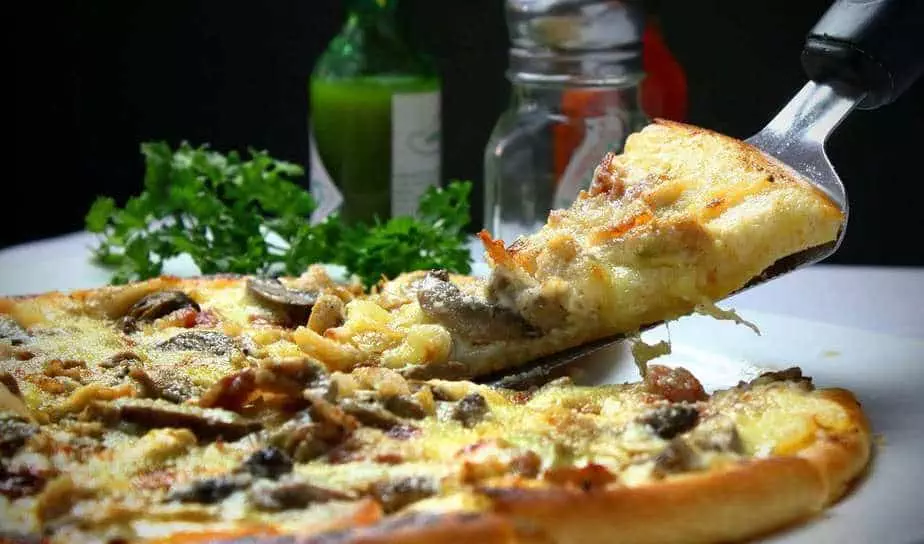Unde poti manca o pizza delicioasa in Bucuresti? • Refu Blog