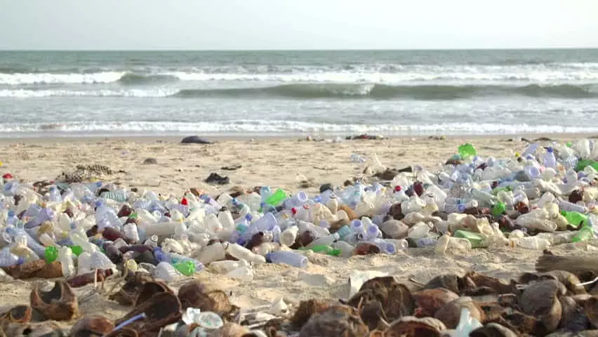 Prese de balotat speciale pentru deșeurile din plastic • Refu Blog