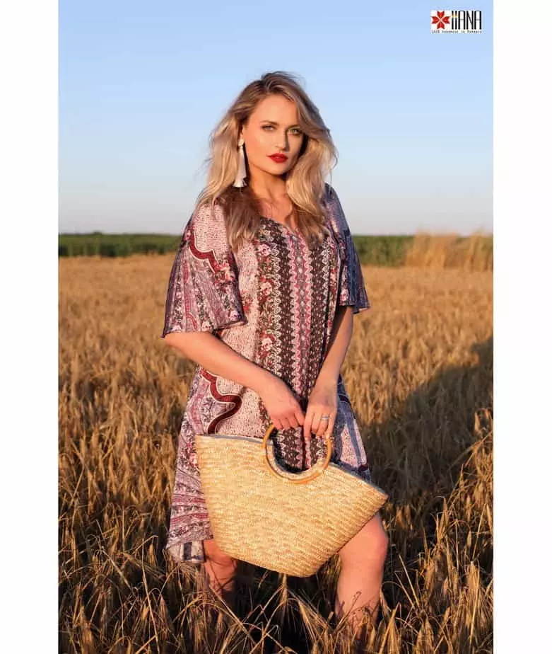 Cum asortam o bluza dama alba traditionala: 5 modalitati de a le adapta stilului modern • Refu Blog