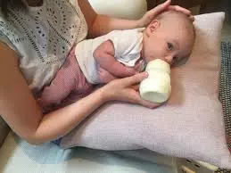 Cum se alege laptele praf fără lactoză pentru bebeluşi? • Refu Blog